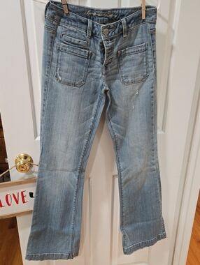 American Eagle Outfitters Light Blue Vintage Flare Jeans, Size 4